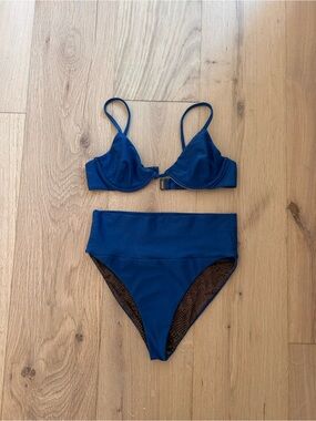 Acacia Oxford Set!! SO CHIC! Best Fit!!